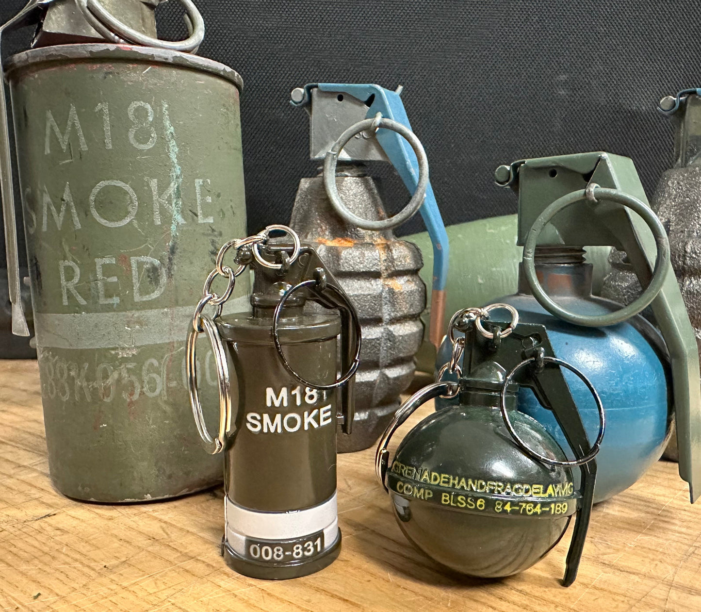 Mini Smoke Grenade Keychain – Tactical, Durable & Compact!